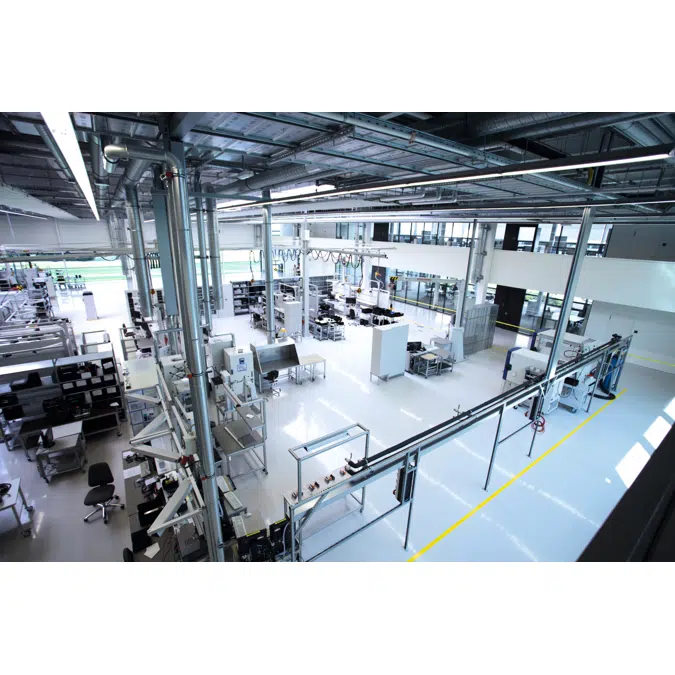 Smooth coloured epoxy flooring system Sikafloor® MultiDur ES-24 N