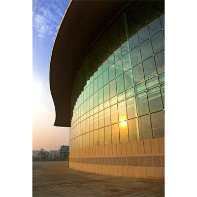 画像 Saint-Gobain Glass COOL-LITE in generic curtain wall