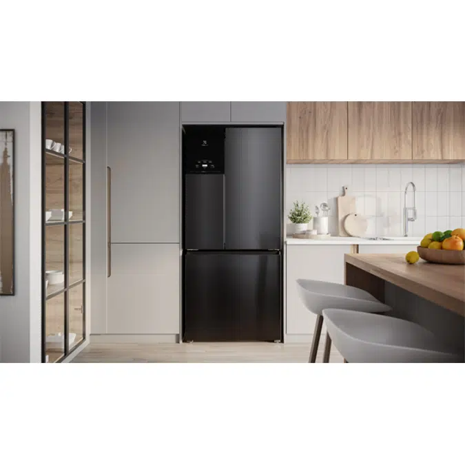Electrolux Multidoor Efficient Refrigerator with AutoSense 587 L Black Inox Look (IM8B)
