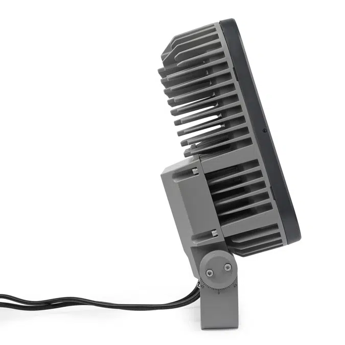 Exterior Wash Pro XL QUAD Outdoor-rated QUAD color wash light with creative control