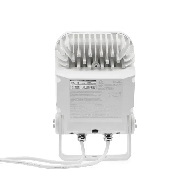 Exterior Wash Pro M QUAD Outdoor-rated QUAD color wash light with creative control