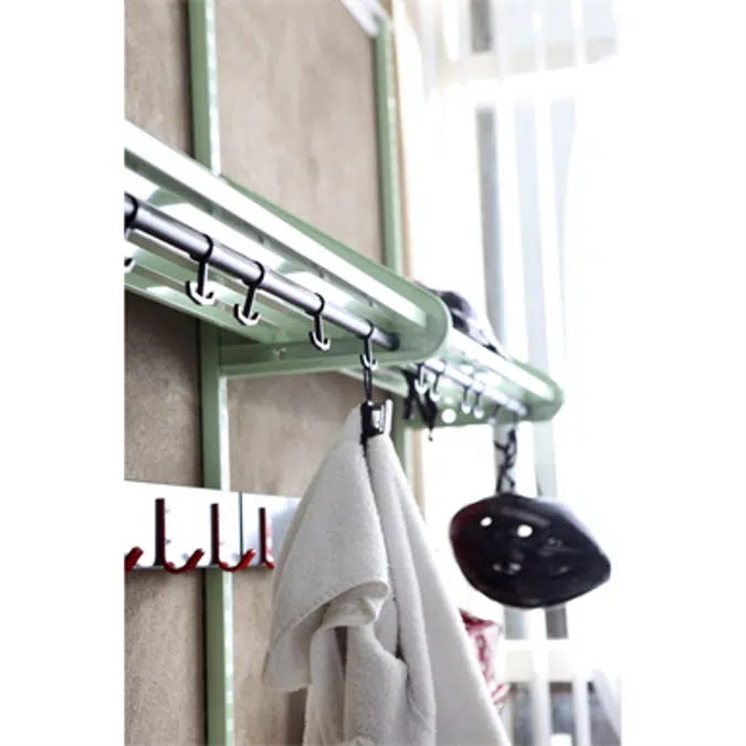 BST hat rack with dividers