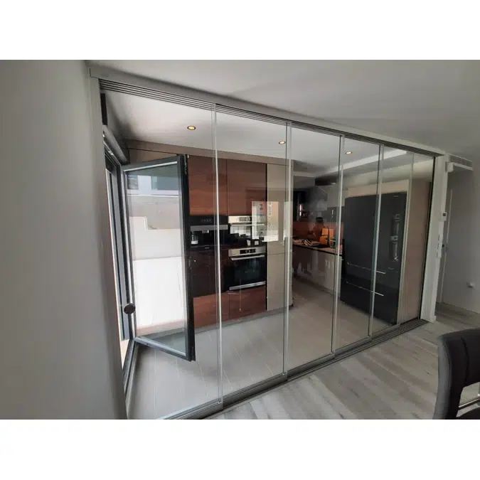 Multi–Track frameless sliding door - Tandem Series