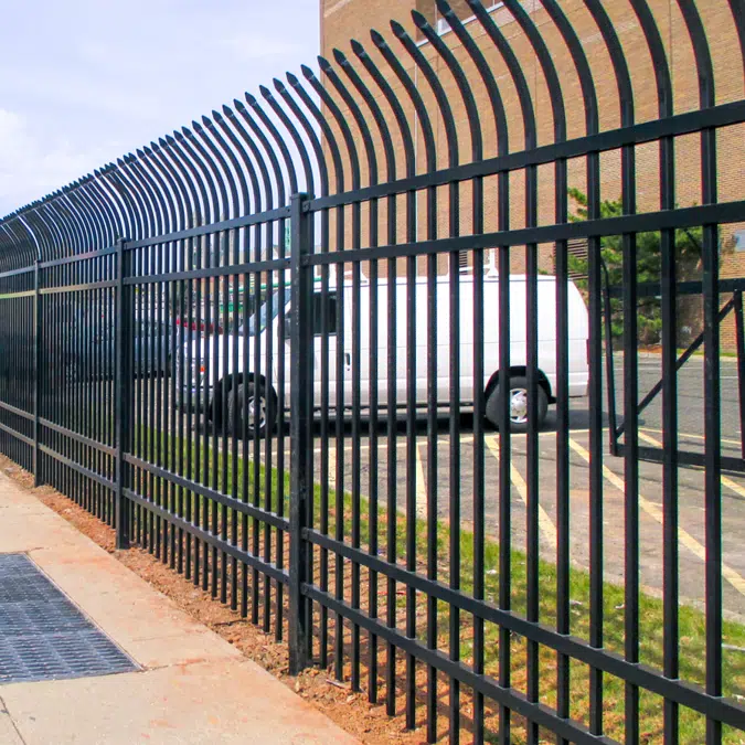 File:Shaper cubico fence 2.jpg - Wikimedia Commons