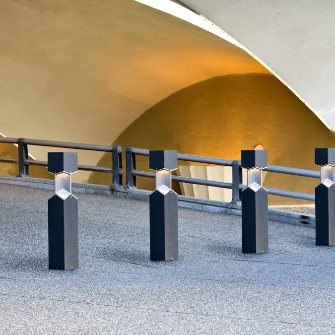 Knight Bollard