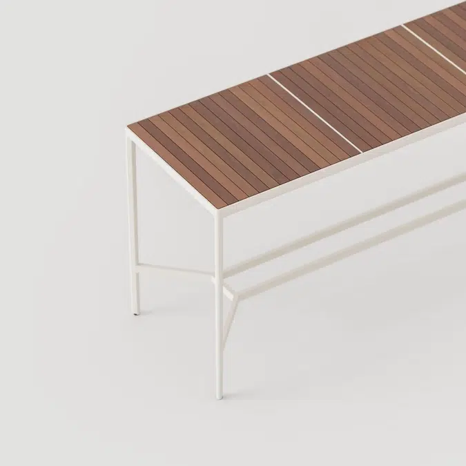 Avivo Bar Table