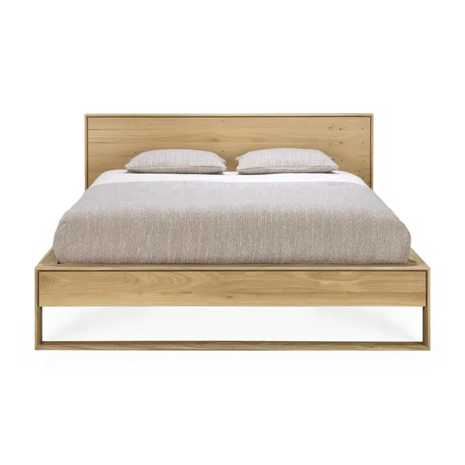 Nordic II bed - oak - US Queen - with slats - 177x223x95 cm