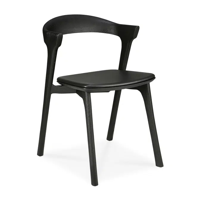 Bok chair - varnished oak - black - Black leather - 50x54x76 cm