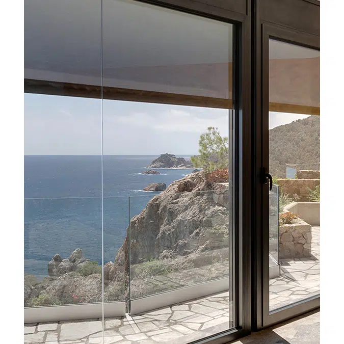Facade Awning Solozip II