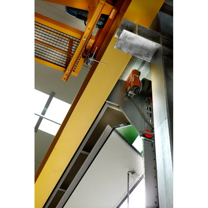 Industrial Compact® doors for Crane Tracks