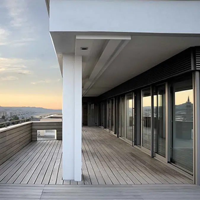 Metra NC-S 170 HES - 2 sliding sashes with central fixed sash on 2 tracks low sill with 40 mm central section Aluminium Sliding System for windows and doors
