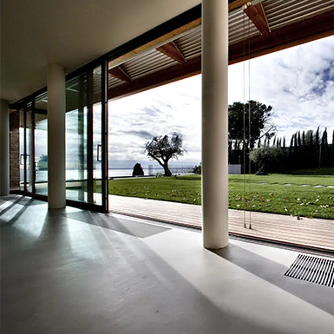 Metra NC-S 150 HES - 2 sliding sashes on 2 tracks low sill with 40 mm central section Aluminium Sliding System for windows and doors
