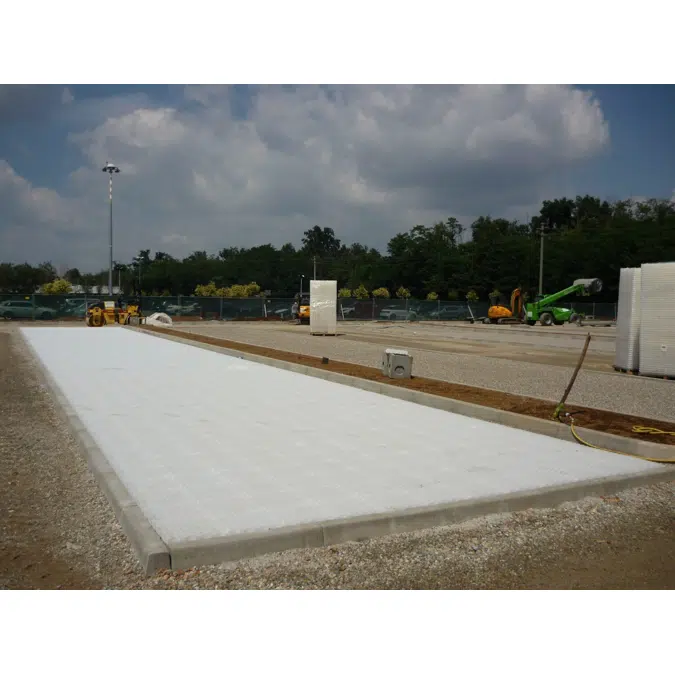 Stabilising grating for gravel