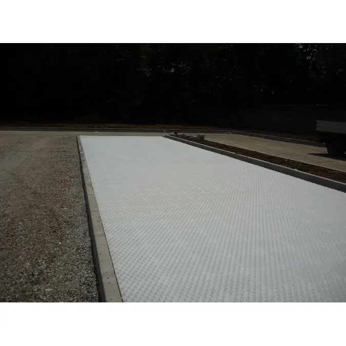 Stabilising grating for gravel