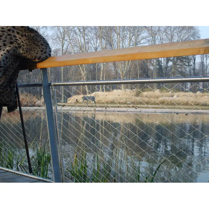 X-TEND balustrade in-fill with border tubes