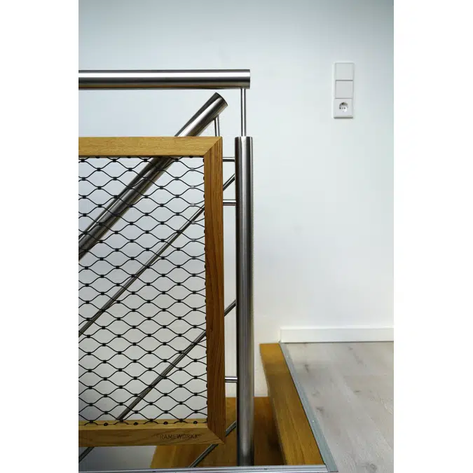 FRAMEWORKX XT4 balustrade frames