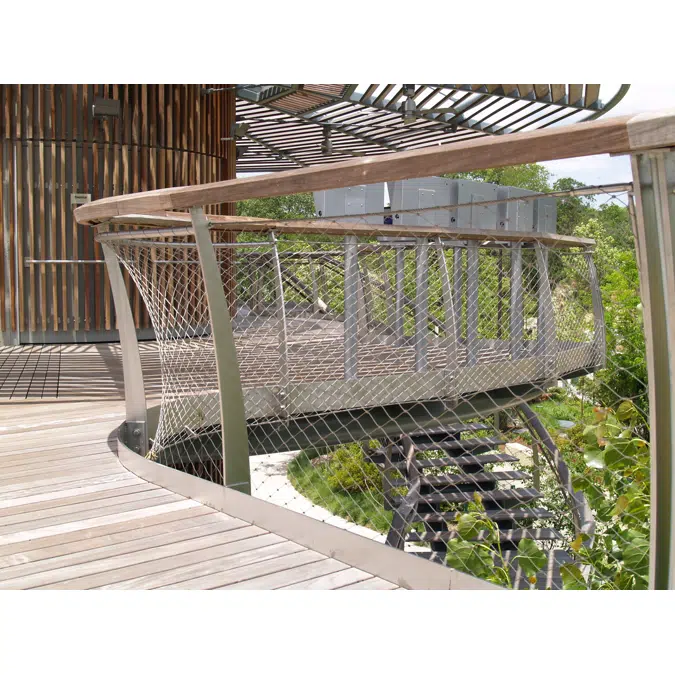 X-TEND balustrade in-fill with border cables