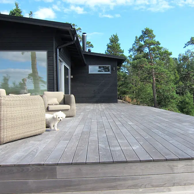 Benchmark Ash Decking - USA