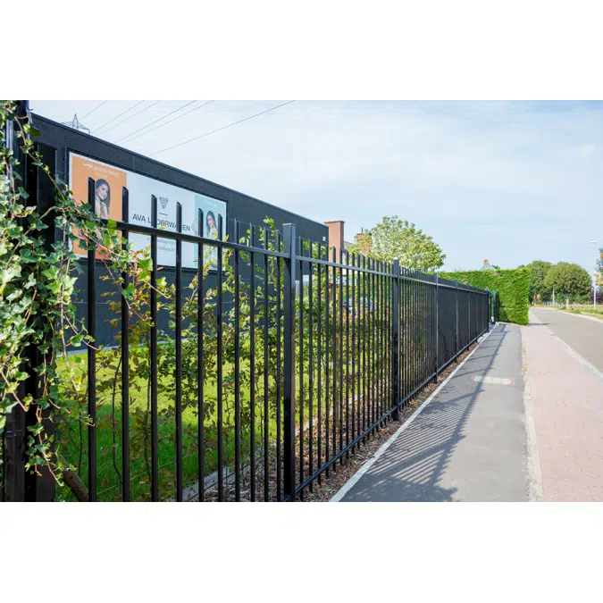 Traversa bar fence