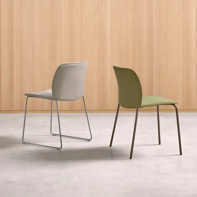 ARX0610 - Chair with 4 leg frame (upholstered seat & back)