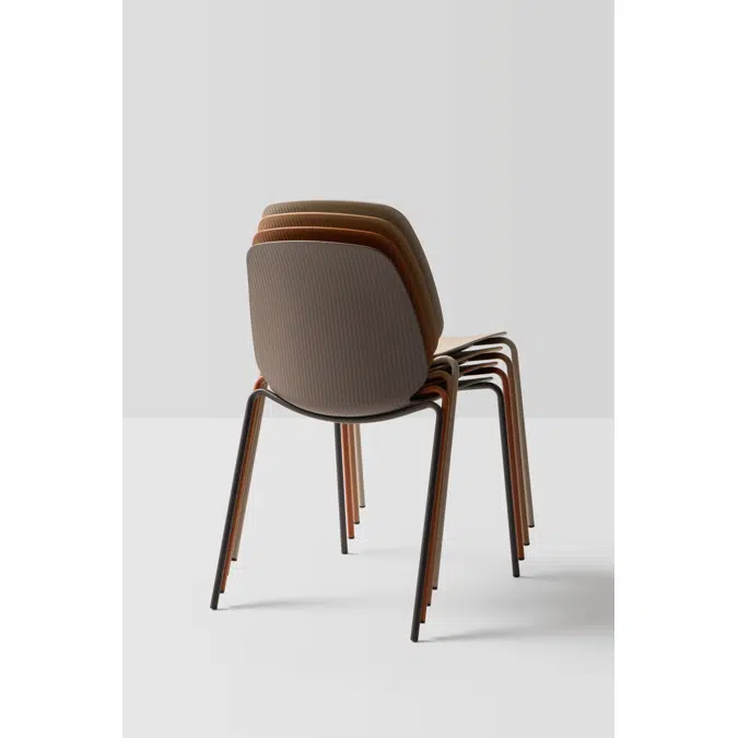 OSW0010 - Chair with 4 leg frame (stackable)