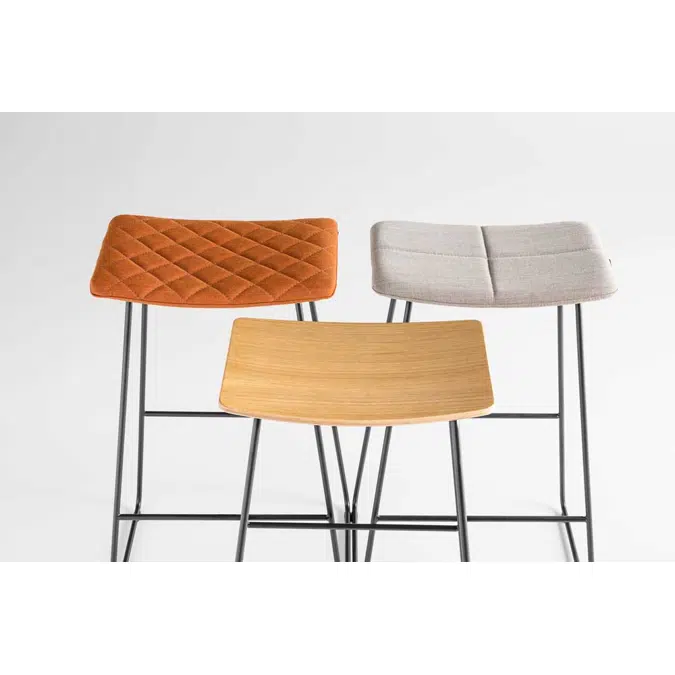 TAO0020 - Stool H.75cm (upholstered seat)