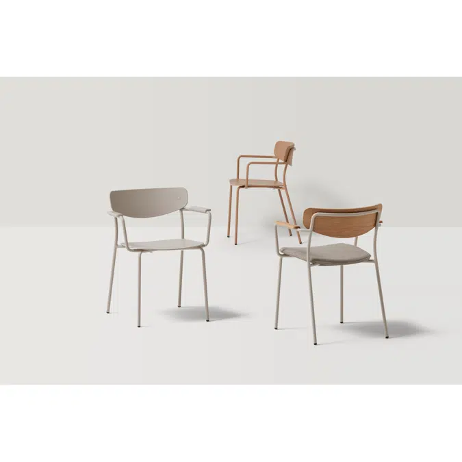 LEA0040 - Armchair with 4 leg frame (polypropylene seat & back)