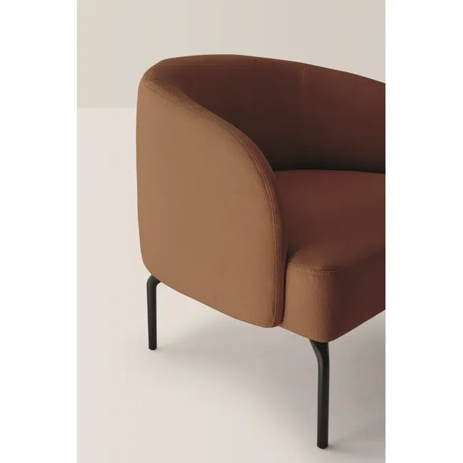 KER0010 - Armchair with swivel base