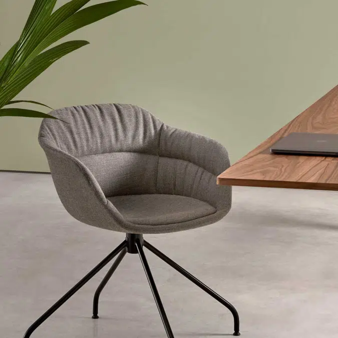 TAI0860 - Armchair with 4 spoke steel swivel base (soft upholstered seat shell)