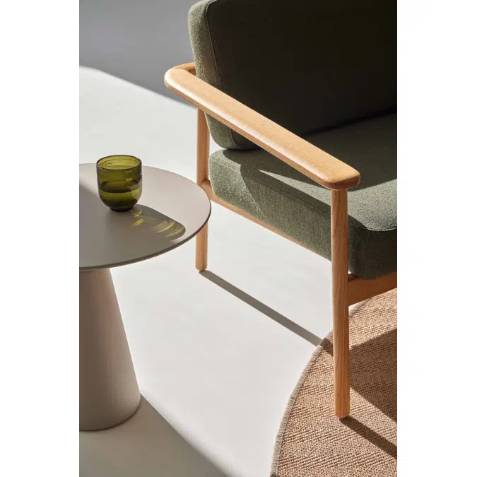 ES10120BA - Round base 22cm with height 44cm (top not included)