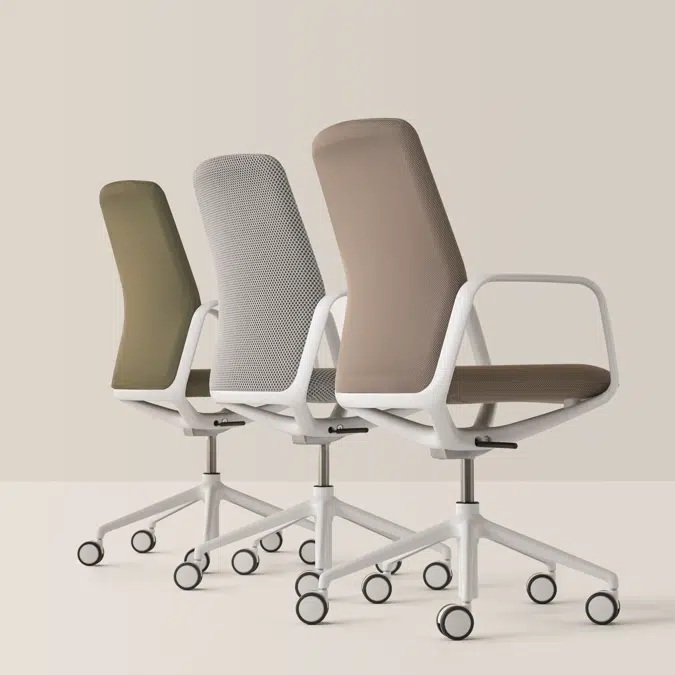 EXA0020 - Swivel armchair 4 spoke base on glides + tilt movement