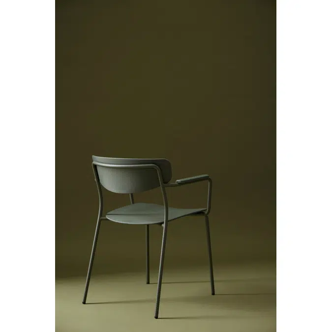 LEA0050 - Armchair with 4 leg frame and armpads (polypropylene seat & back)