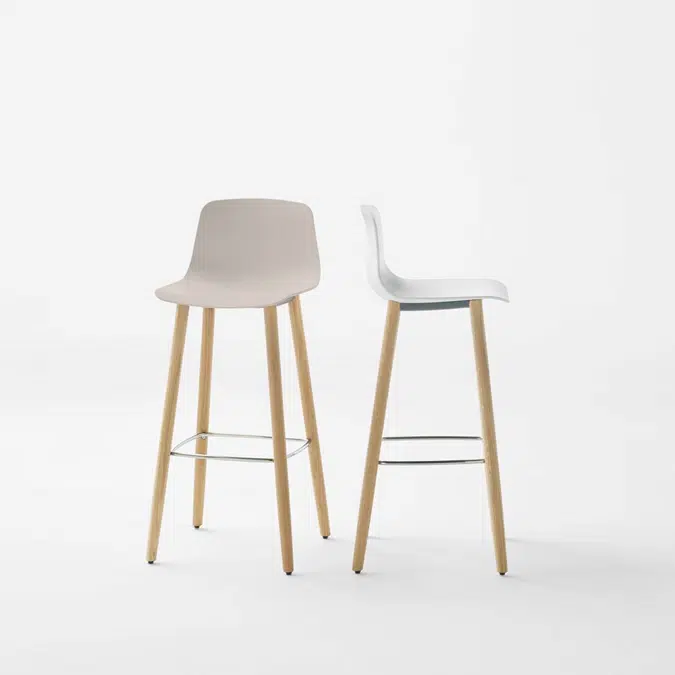 VAR0095MA - High stool with wooden 4 leg frame