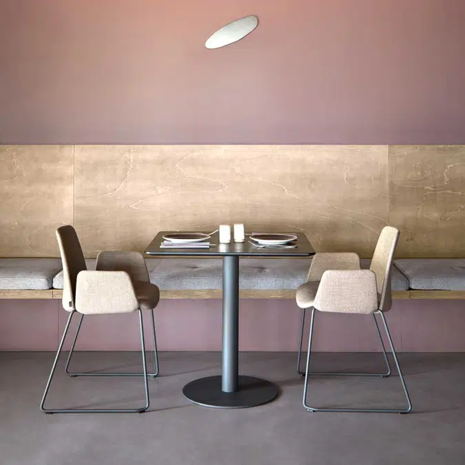 FLA0004 - Round table base 47cm with height 72cm