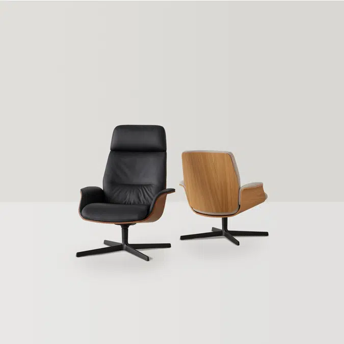 REV0120 - Loungesessel mit hoher Rückenlehne, äußerer Sitzschale in Nussbaumfurnier und 4-Speichen-Drehgestell aus Aluminium