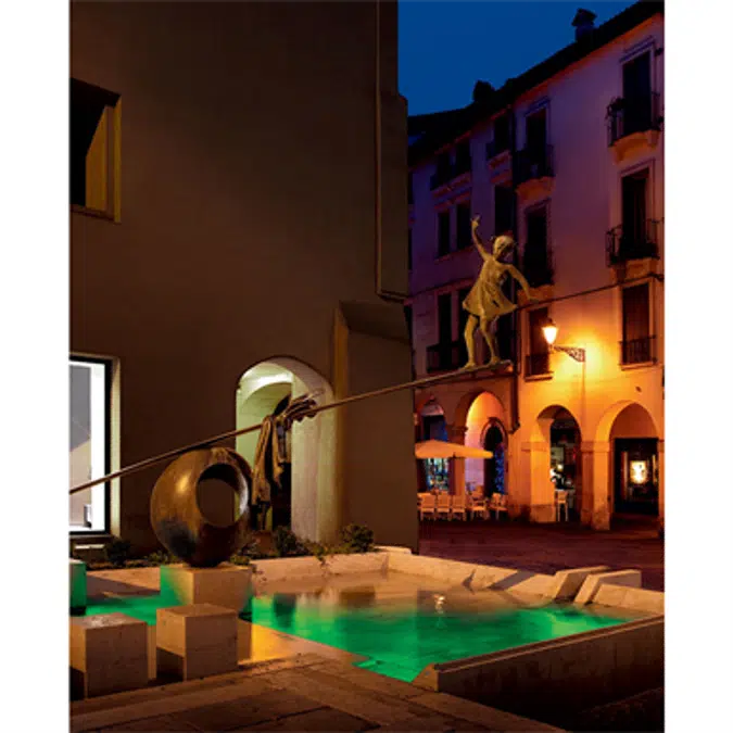 Trevi 1 - Outside Lighting