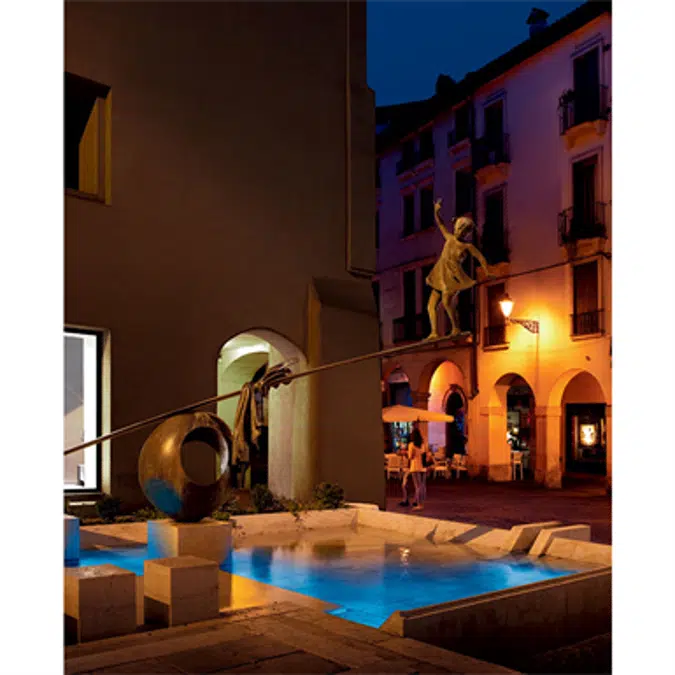 Trevi 1 - Outside Lighting