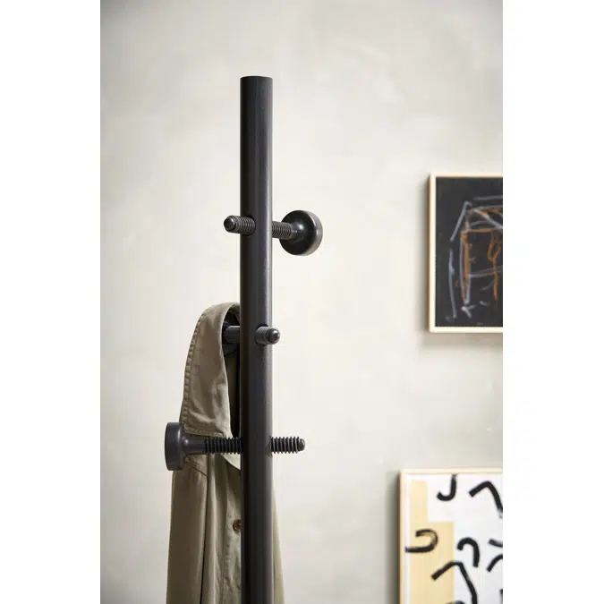 Skruvad coat stand