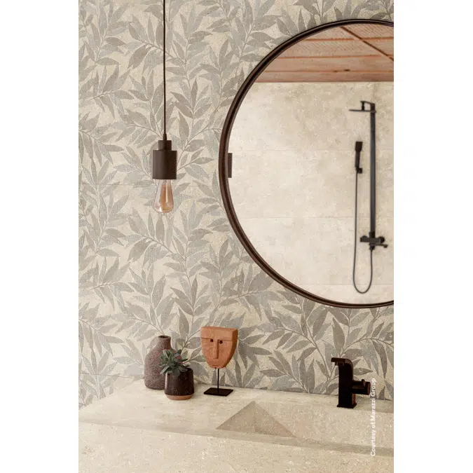 LIMESTONE WALL