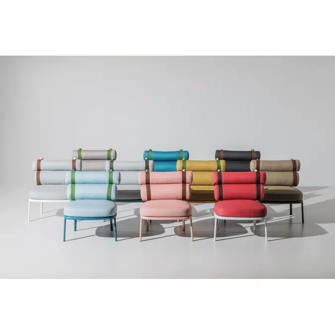 Roll Club Chair