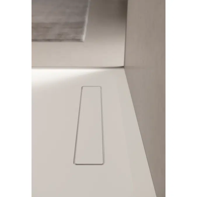 Street shower tray raised installation without profile
