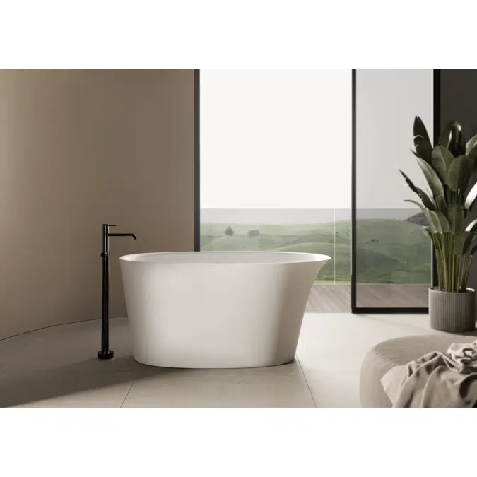 Levante free-standing bathtub in M-Solid