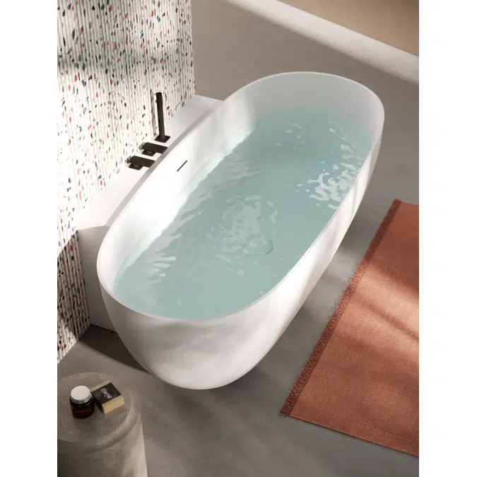 Ellisse bathtub in Light Aquatek and M-Lux