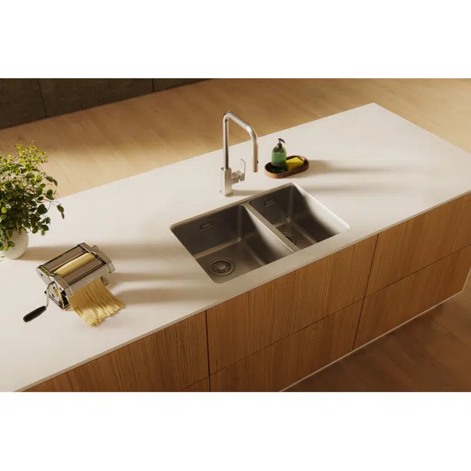 Memo Oscar Inset/Undermount 1 & 1/2 Bowl Sink Overflow No Taphole