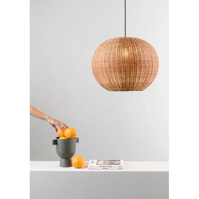 HAKA 530 Black/rattan pendant lamp