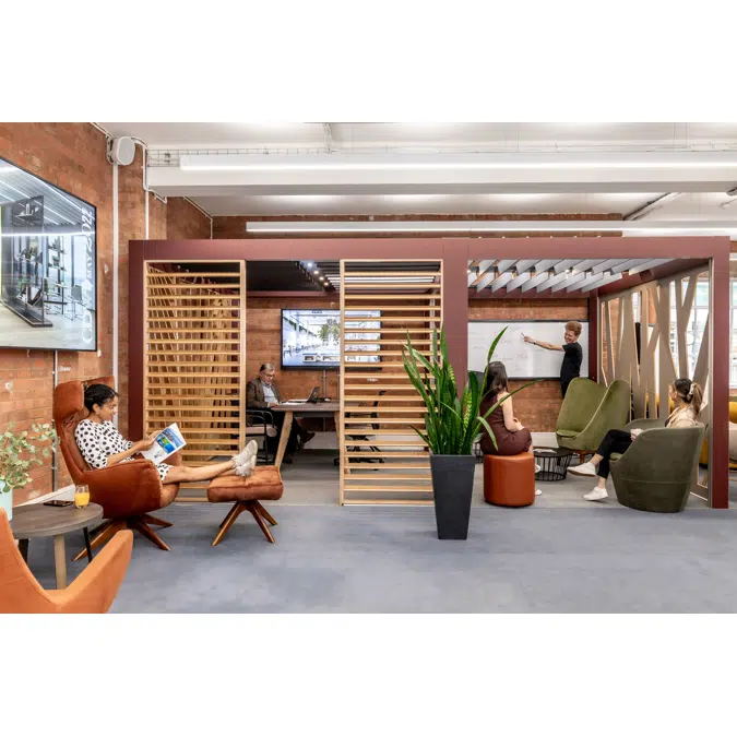 Regent Lounge Chair 