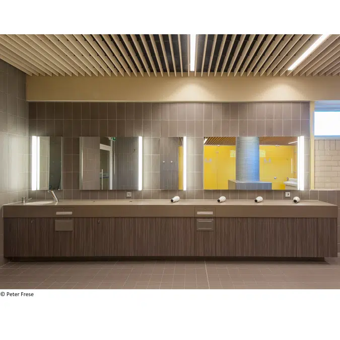 Moisture resistant, melamine faced chipboard (MFC) 13 mm: DecoBoard P3