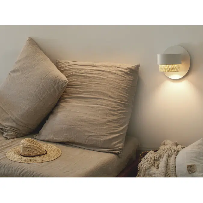 KAN A wall lamp