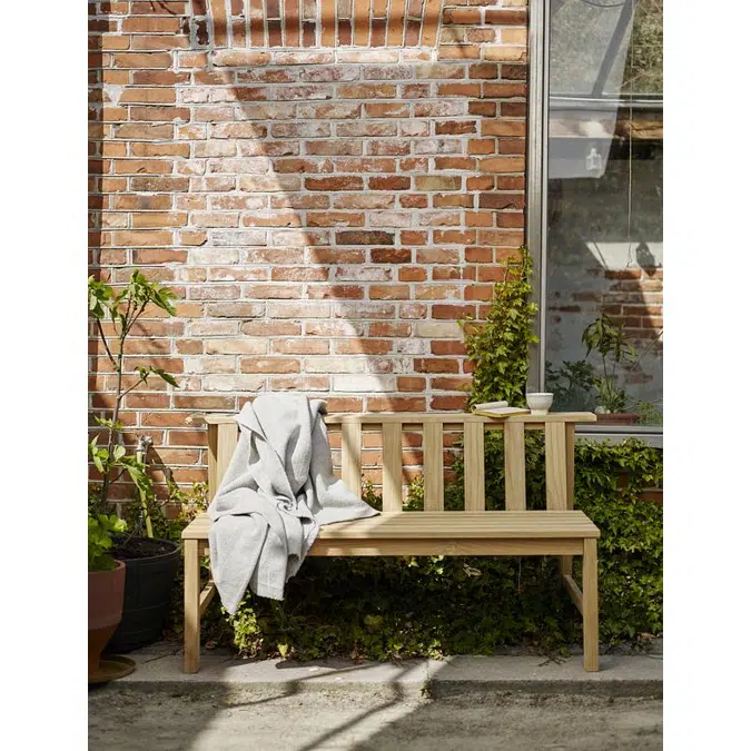 Cadence Bench