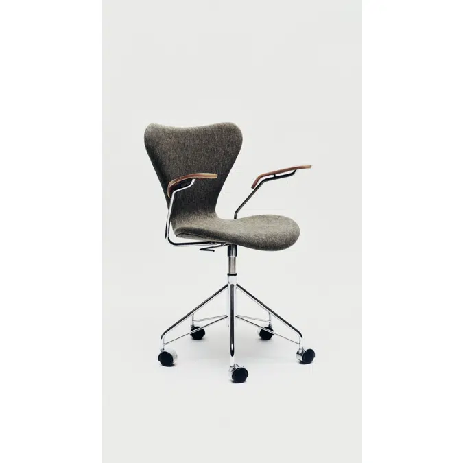 Series 7™ 3217-FullUph chair-Wooden armrest